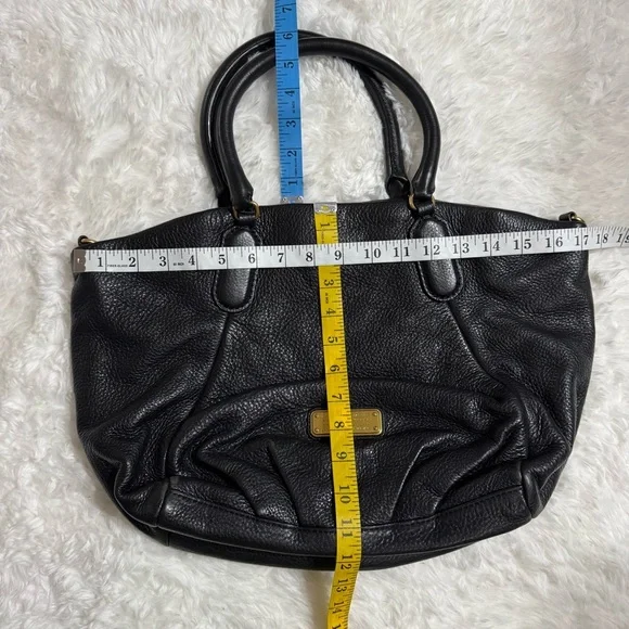 Marc by Marc Jacobs Pebbled Shoulder Bag in Black